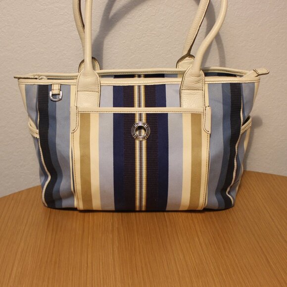 Brighton Cruz Tote Bag - Picture 2 of 10